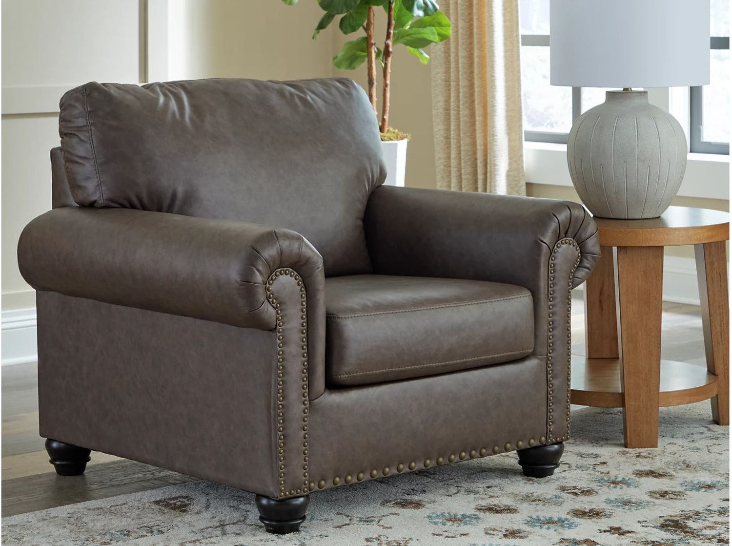 Roxmere Chair In Umber 5550320