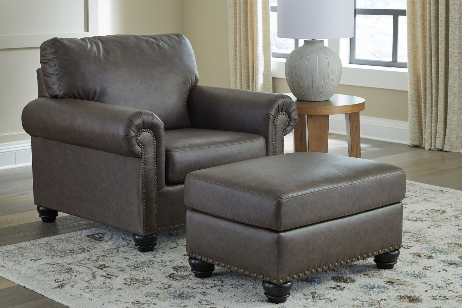 Roxmere Chair In Umber 5550320
