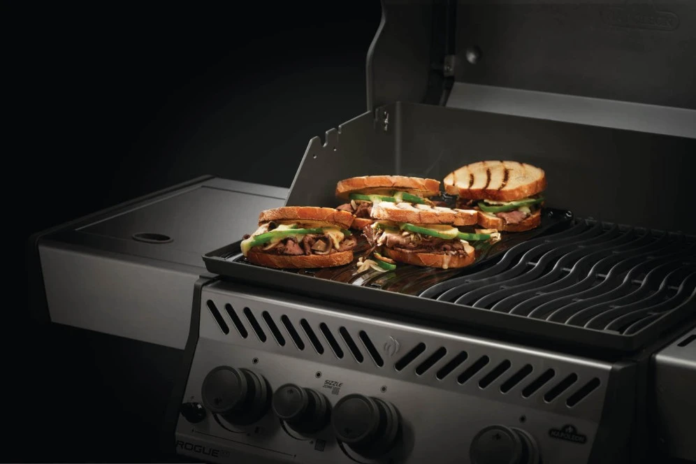 Enameled Cast Iron Reversible Griddle for Rogue® 425 56426