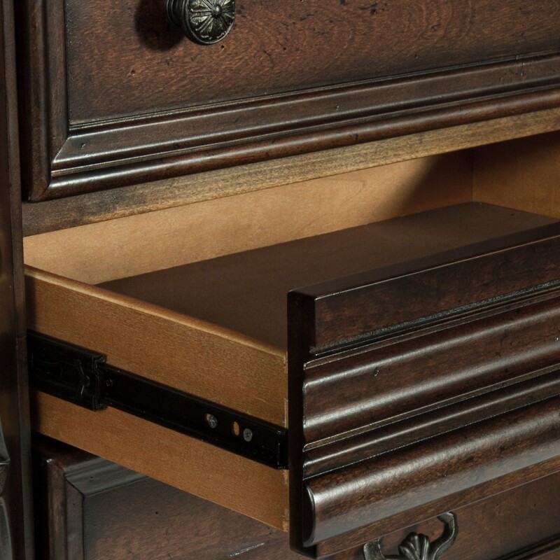 Arbor Place Queen Sleigh Bed, Dresser & Mirror, Chest, Night Stand 575BRQSLDMCN