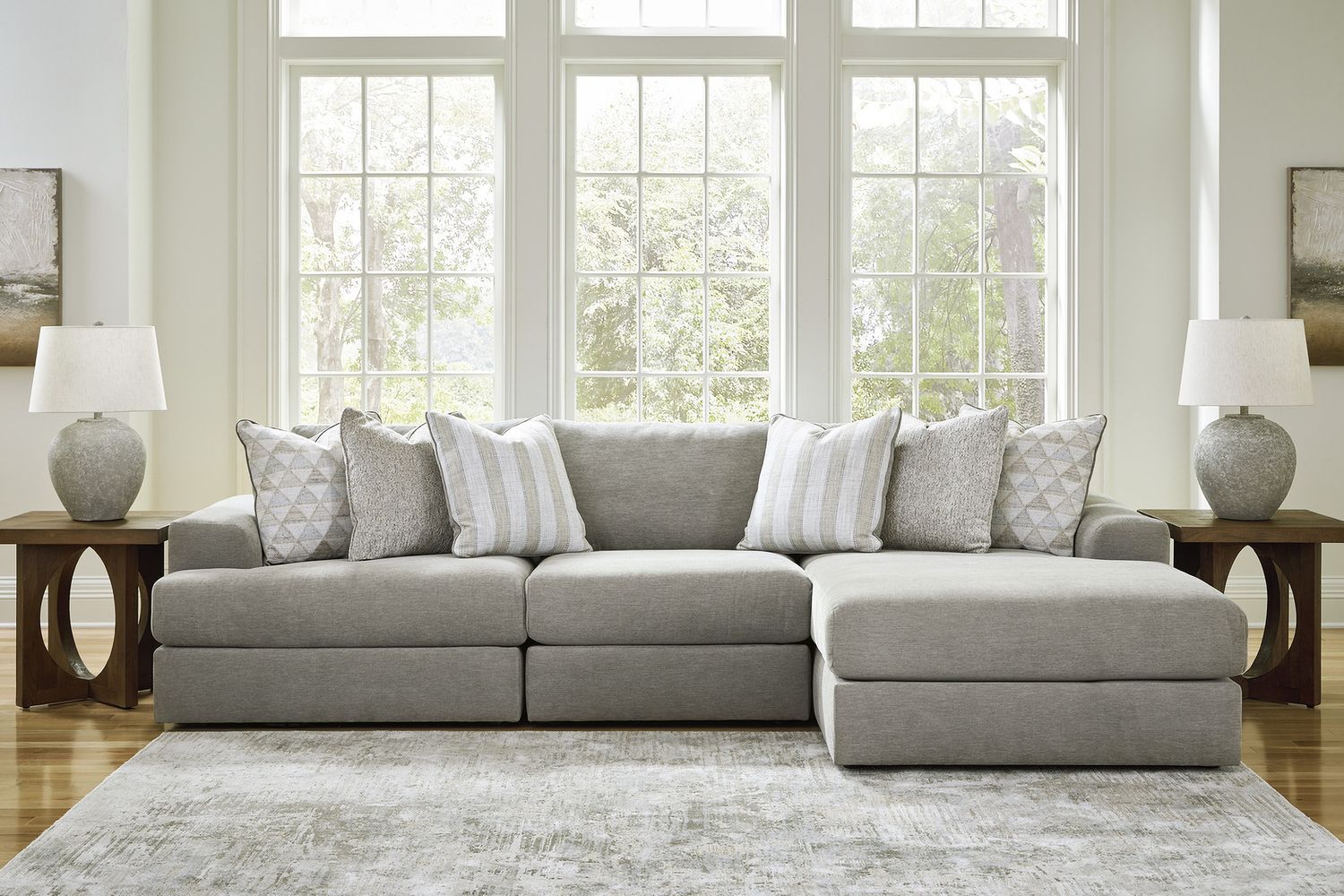 Avaliyah 3-Piece RAF Sectional With Chaise In Ash 58103S4