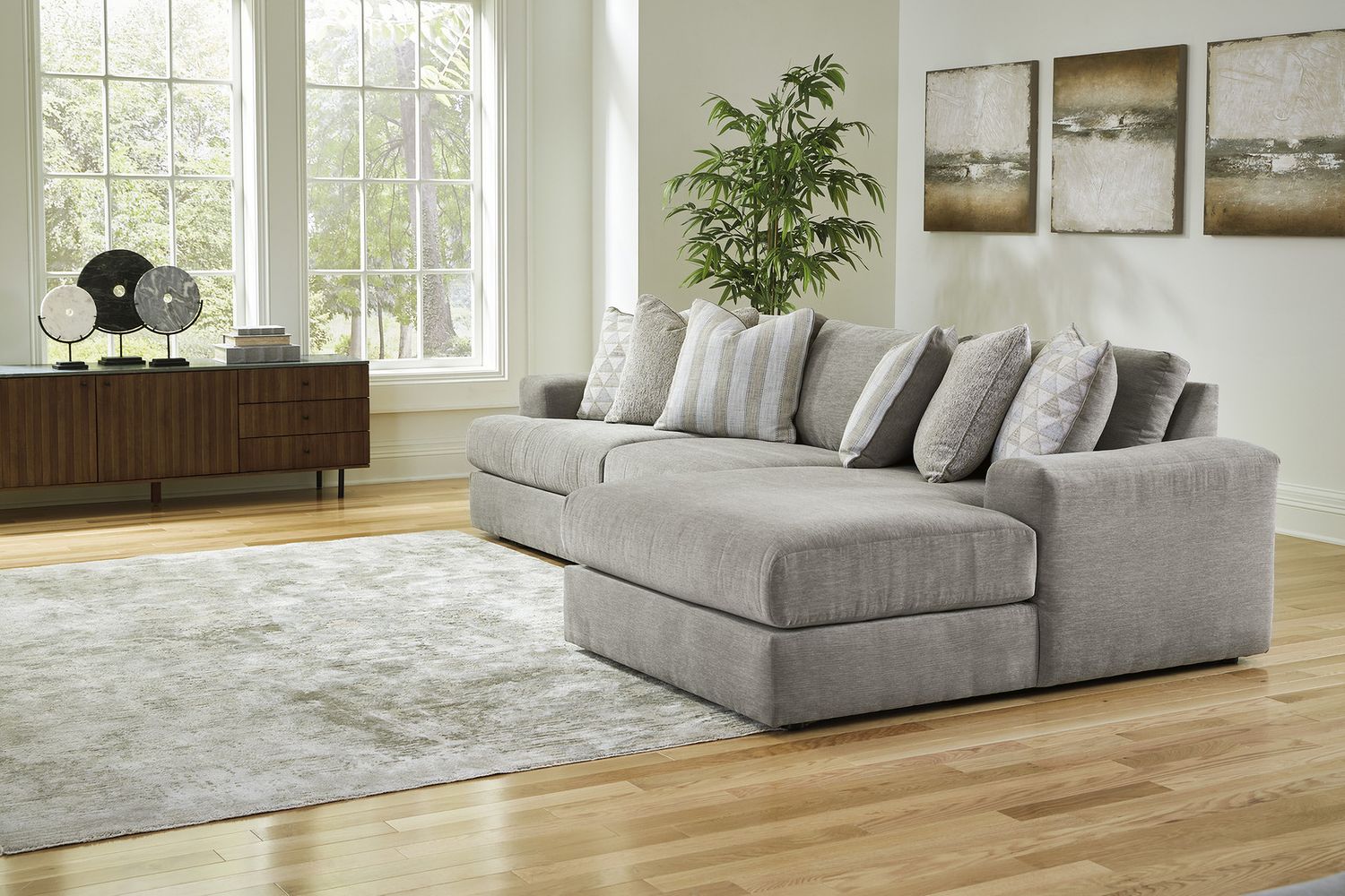Avaliyah 3-Piece RAF Sectional With Chaise In Ash 58103S4