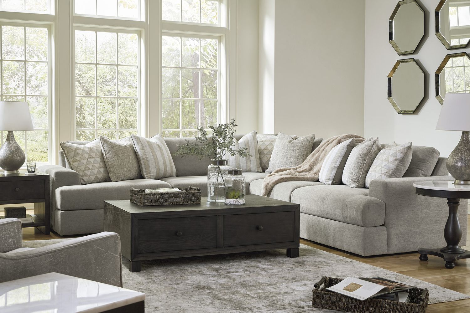 Avaliyah 5-Piece Sectional In Ash 58103S6