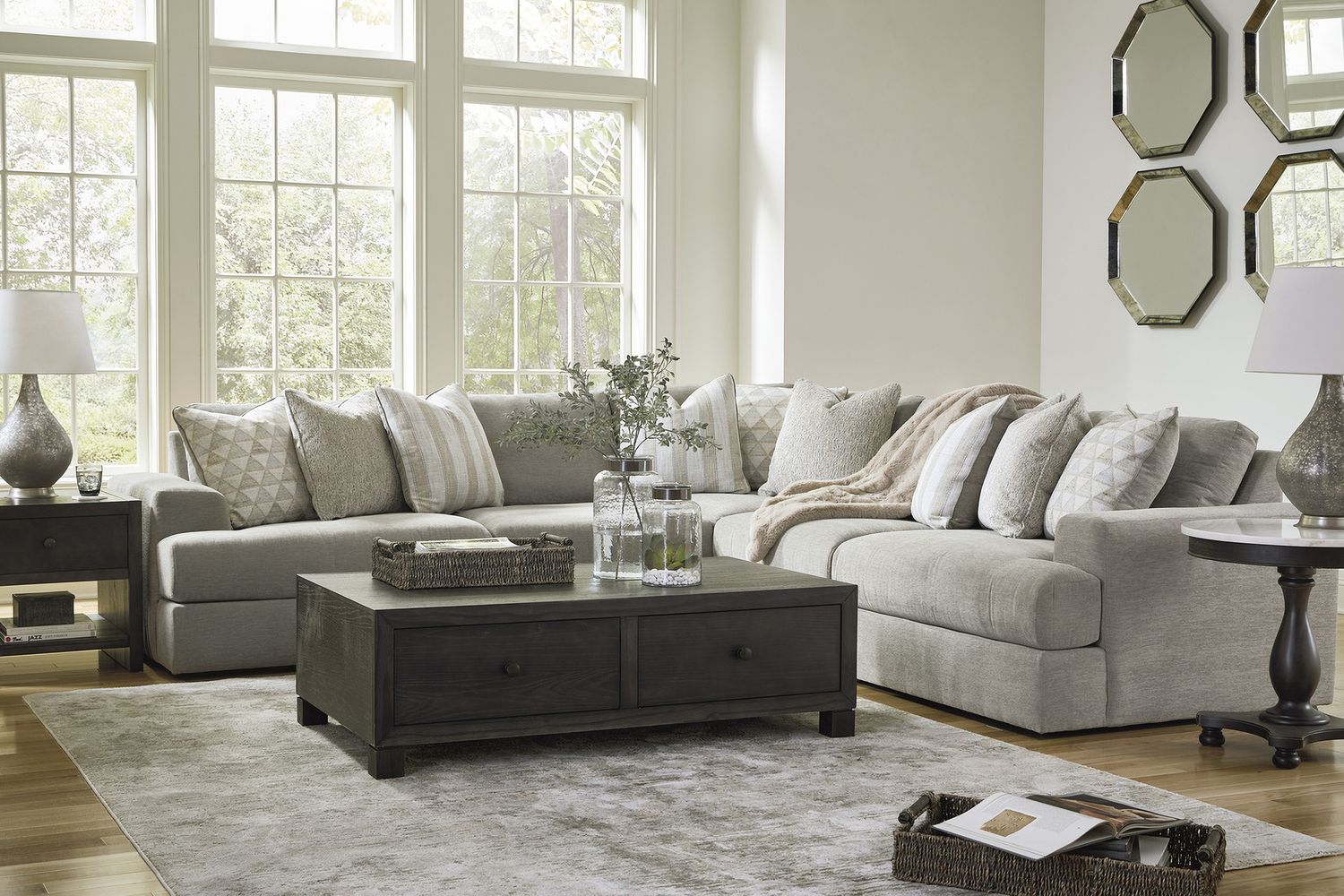 Avaliyah 5-Piece Sectional In Ash 58103S6