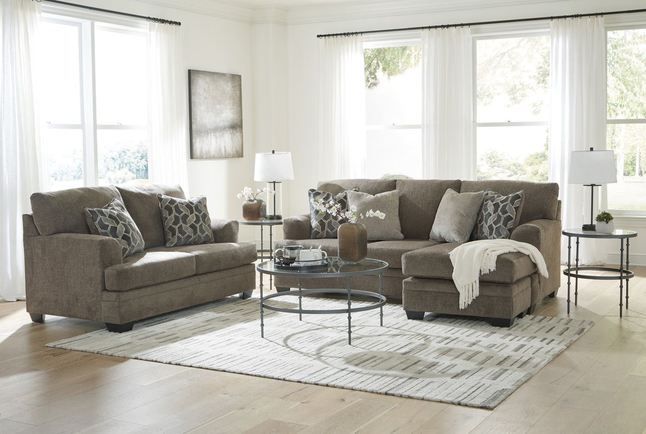 Stonemeade Loveseat In Nutmeg 5950535