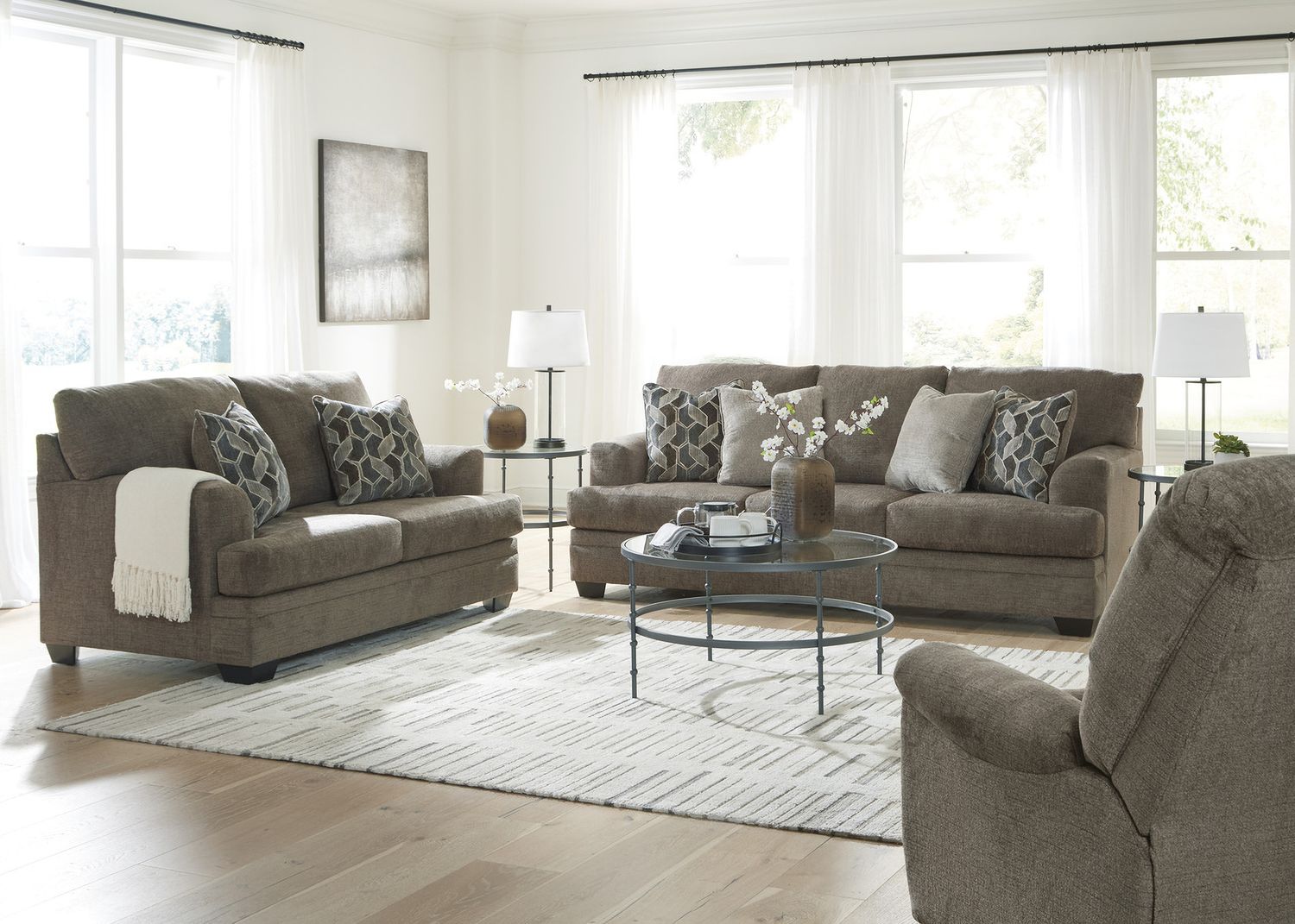 Stonemeade Sofa In Nutmeg 5950538