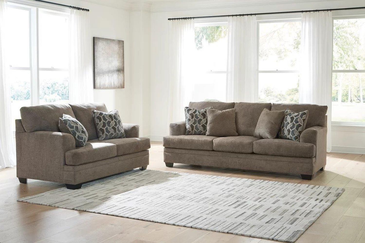 Stonemeade Living Room Set In Nutmeg 59505U1