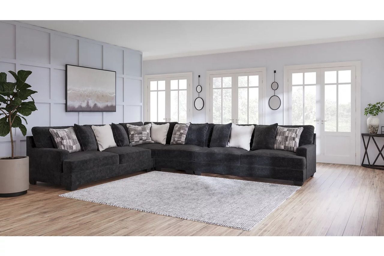 Lavernett 4-Piece Sectional In Charcoal 59603S2