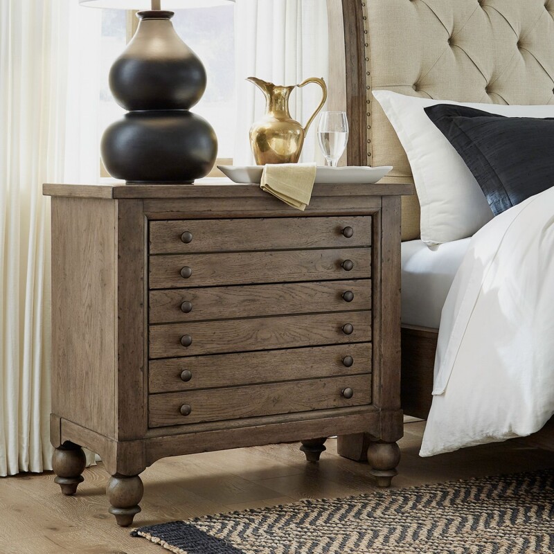 Americana Farmhouse Bedside Chest w/ Charging Station 615BR62