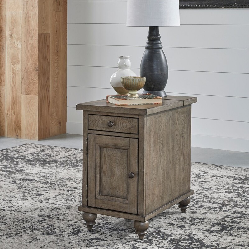 Americana Farmhouse Chair Side Table 615OT1022