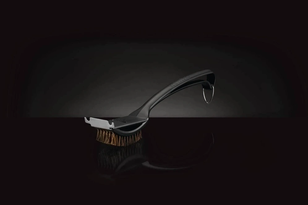 Natural Fiber Grill Brush with Grid Scraper 62053