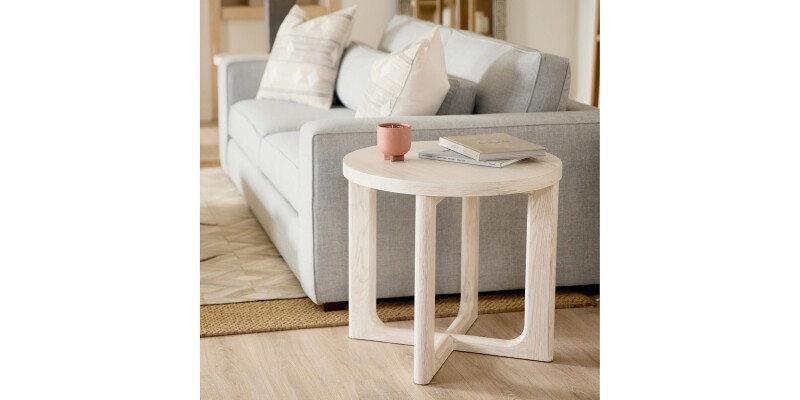 Reston Round End Table 65240641VWHITE
