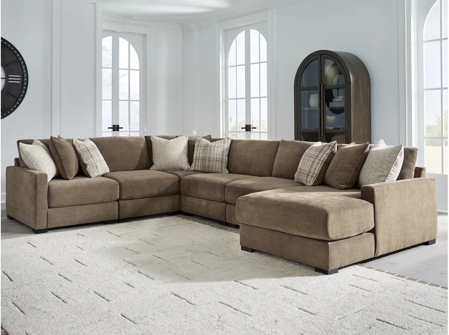 Camellia-Court 6-Piece Sectional with RAF Chaise In Coffee 68207S15
