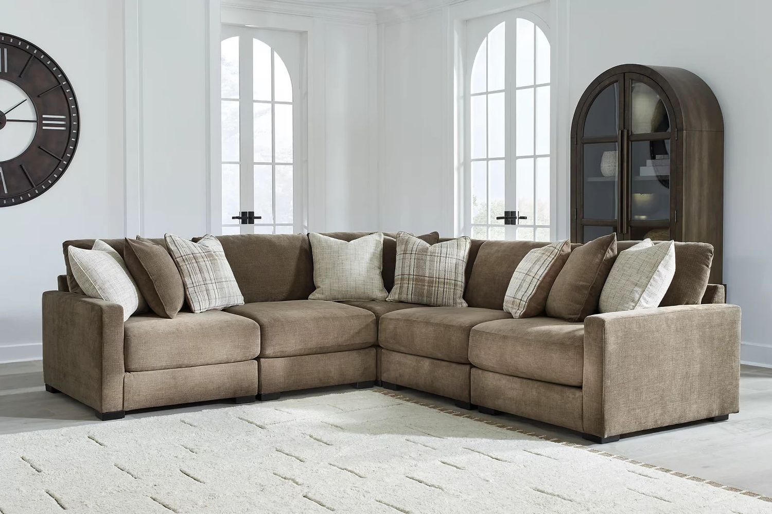 Camellia-Court 5-Piece Sectional In Coffee 68207S17