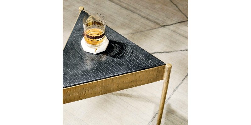Tyro Side Table 6H060604