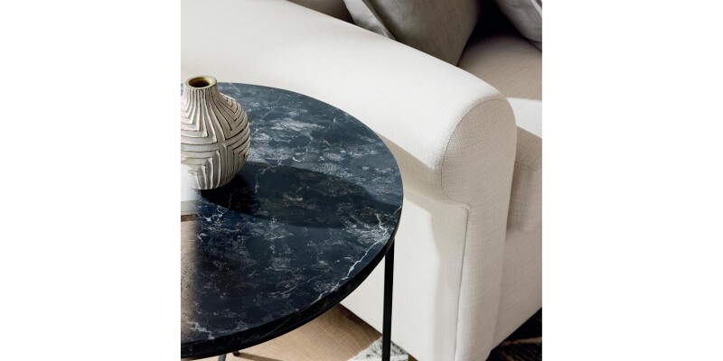 Halifax Round End Table 6M250641E
