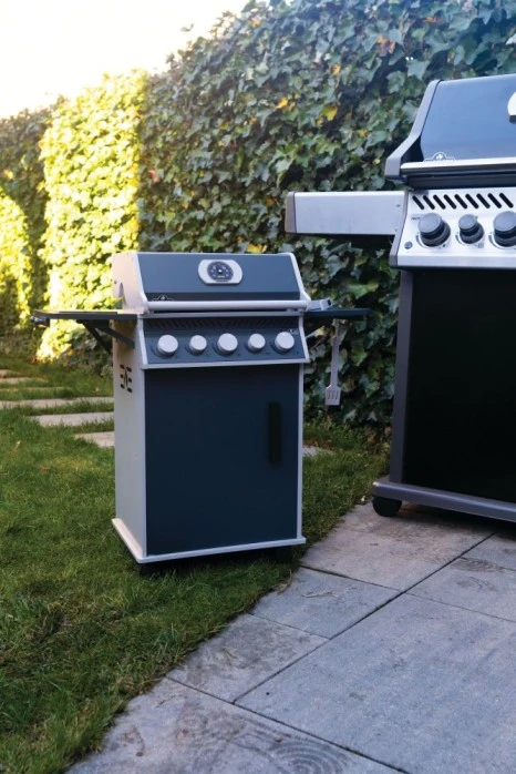 Mini BBQ for kids Your first barbecue should always be a Napoleon. 70188