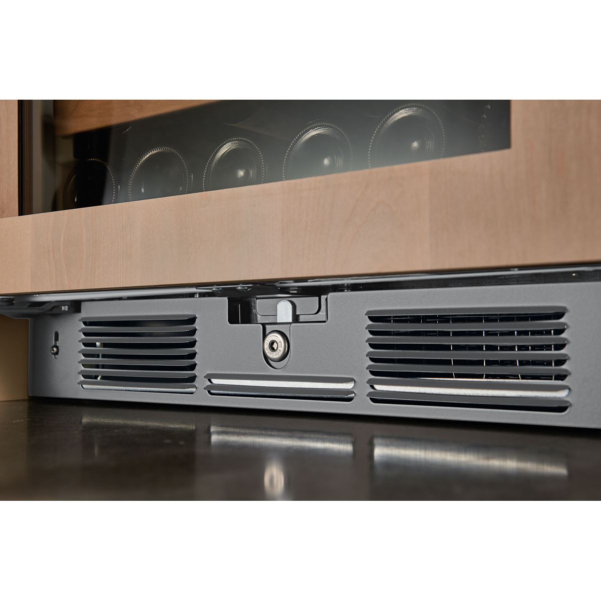 Undercounter Silver Kickplate 7030801