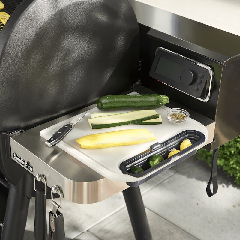 Weber Cutting Board with Catch Bin 7032