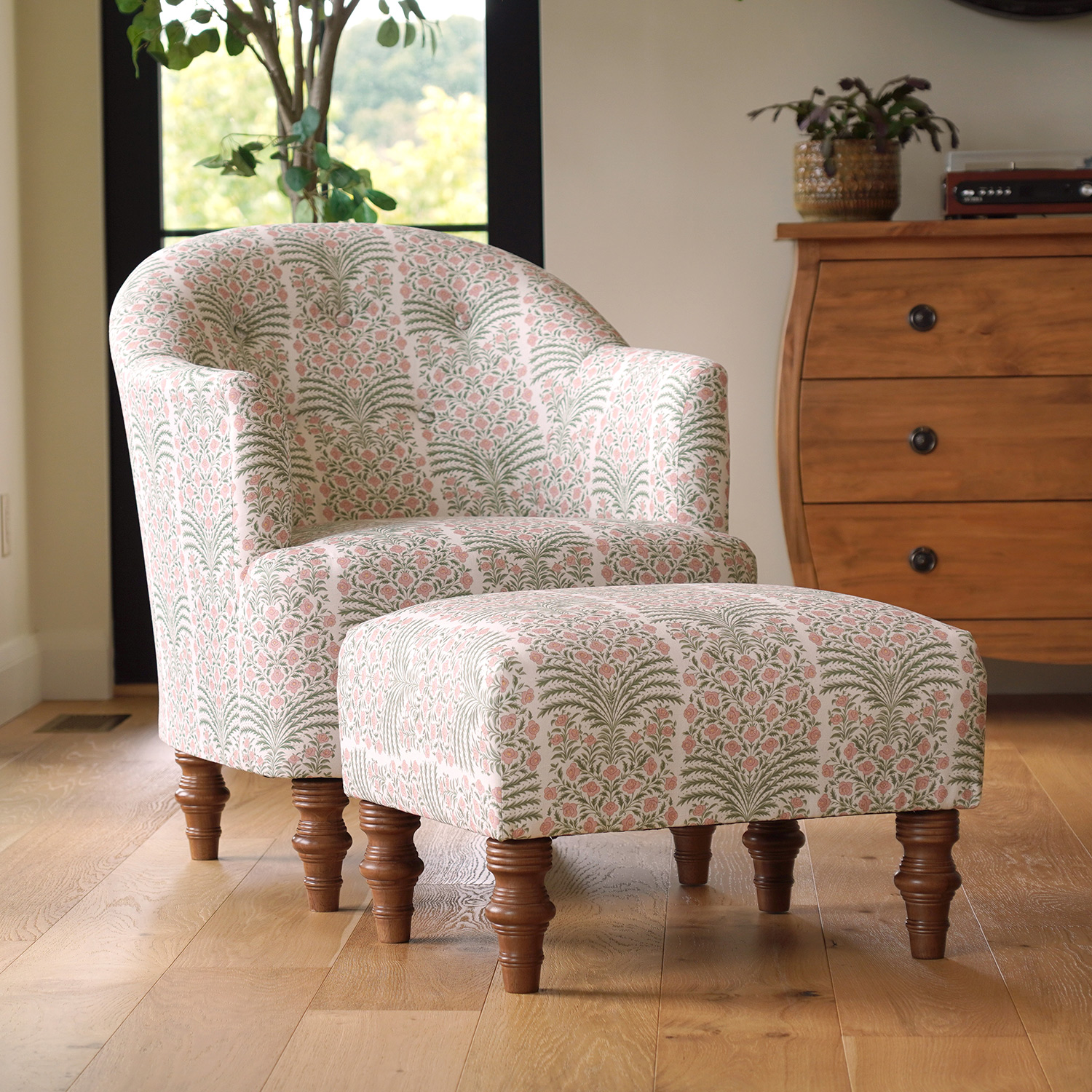 Arden - Graceful Curves, Timeless Charm - Dark Walnut - 7040DW 7040DW