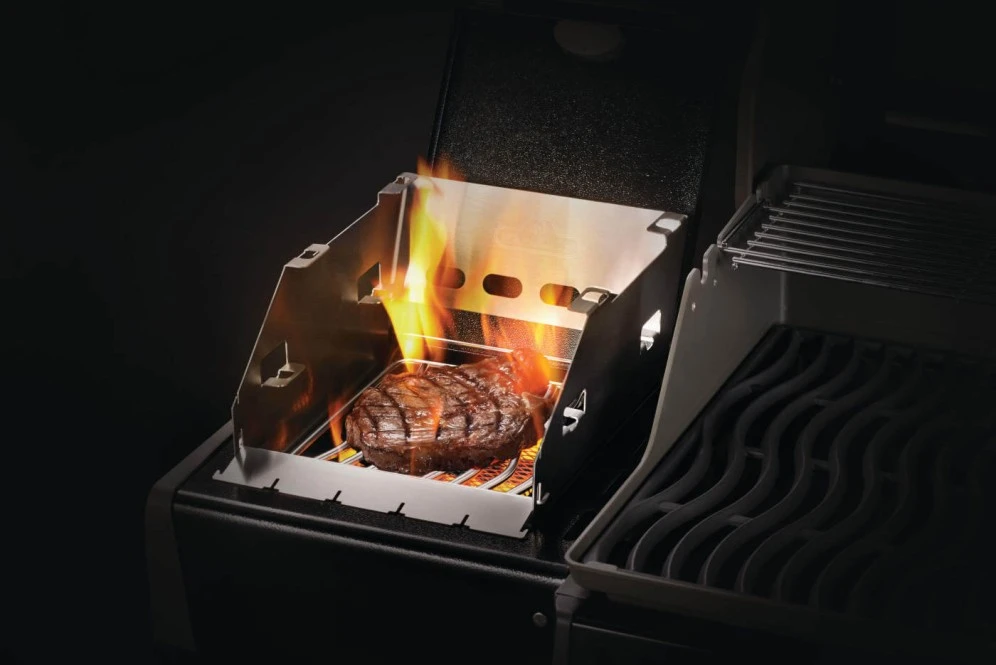 Side Burner Windshield - Small with Skewer Rack 71302