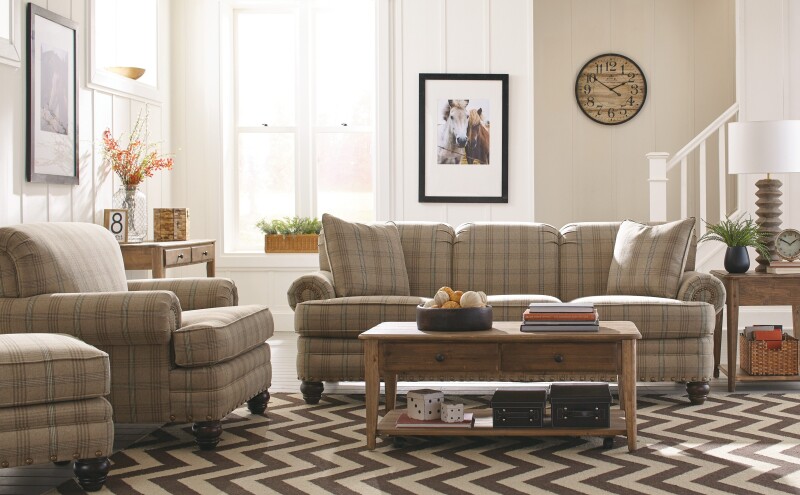 Hickorycraft Essentials Sofas - 728150 728150