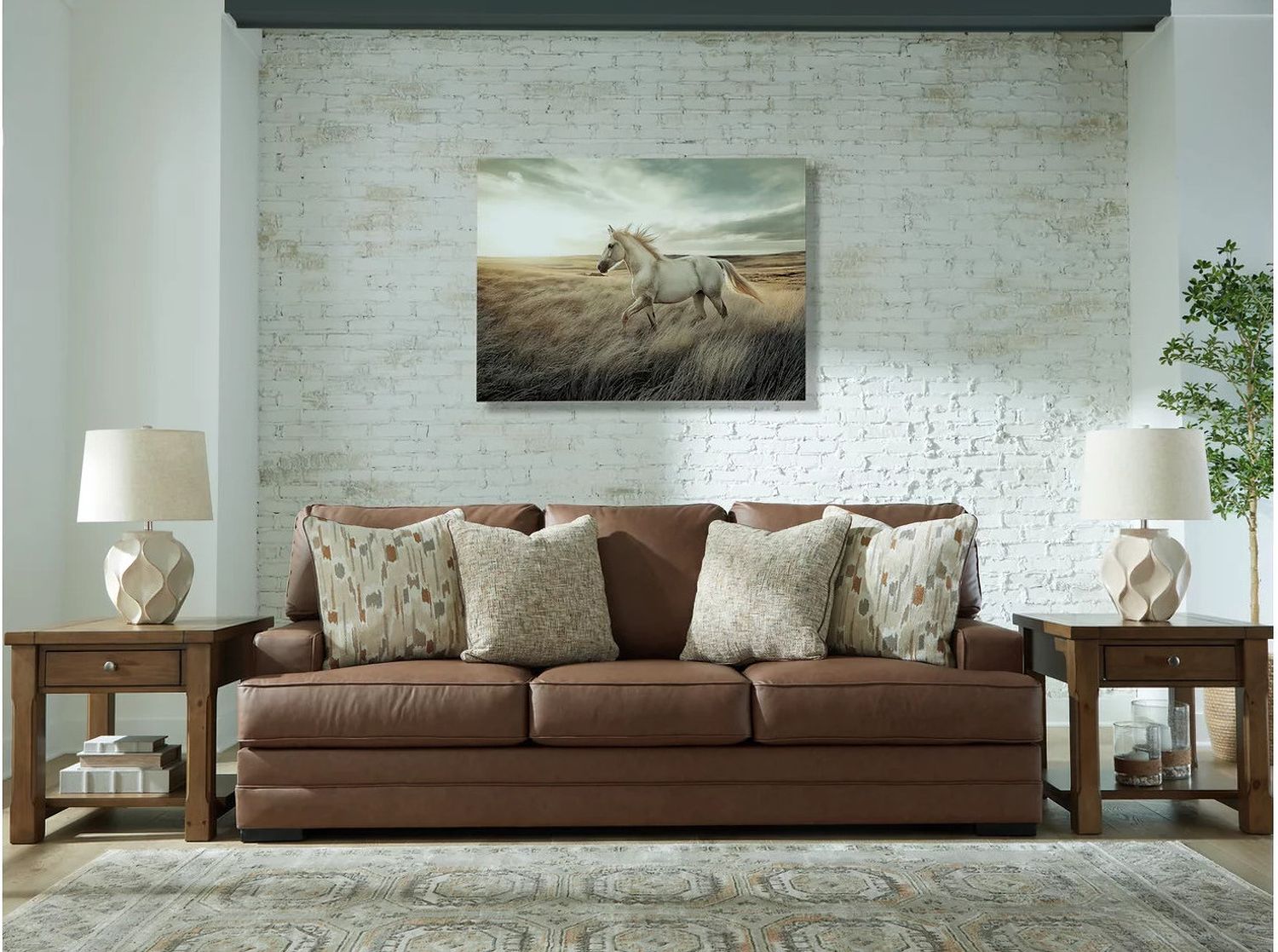 VillaCourt Sofa In Caramel 7490938