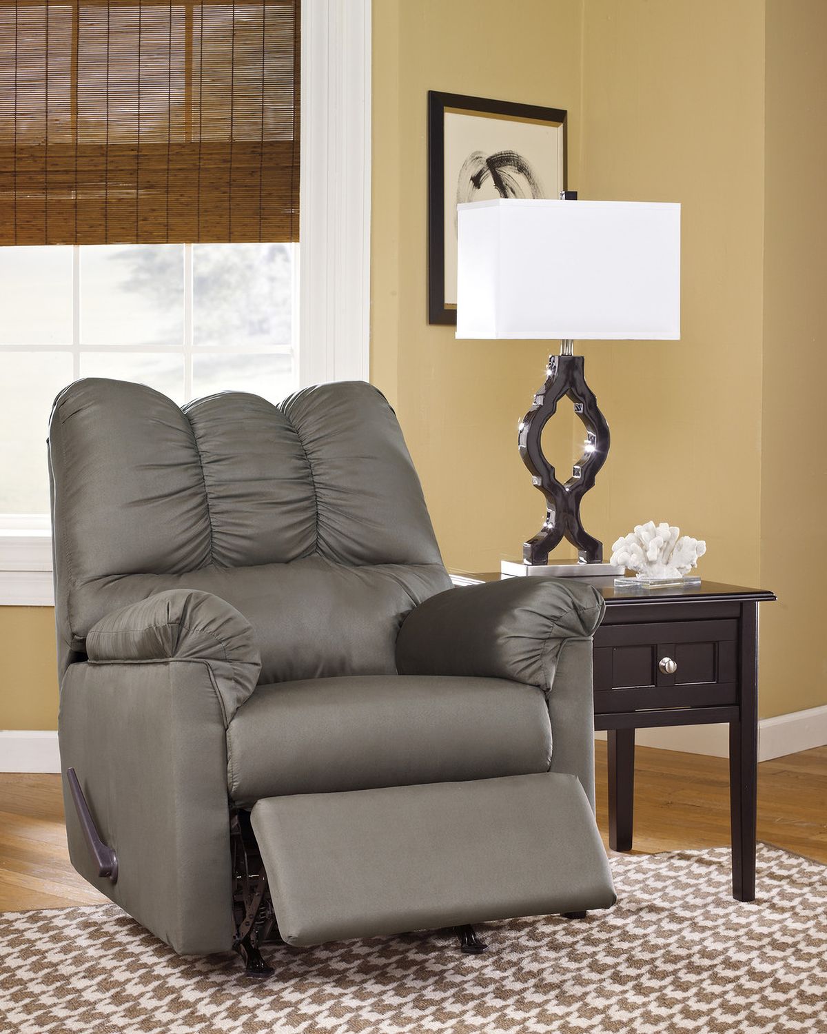 Darcy Rocker Recliner In Cobblestone 7500525