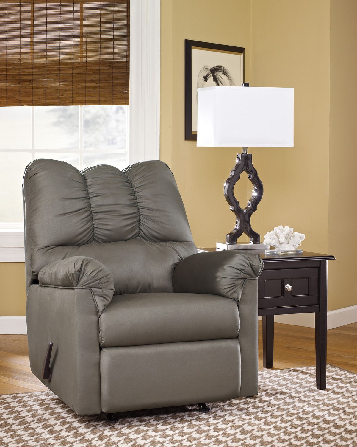 Darcy Rocker Recliner In Cobblestone 7500525