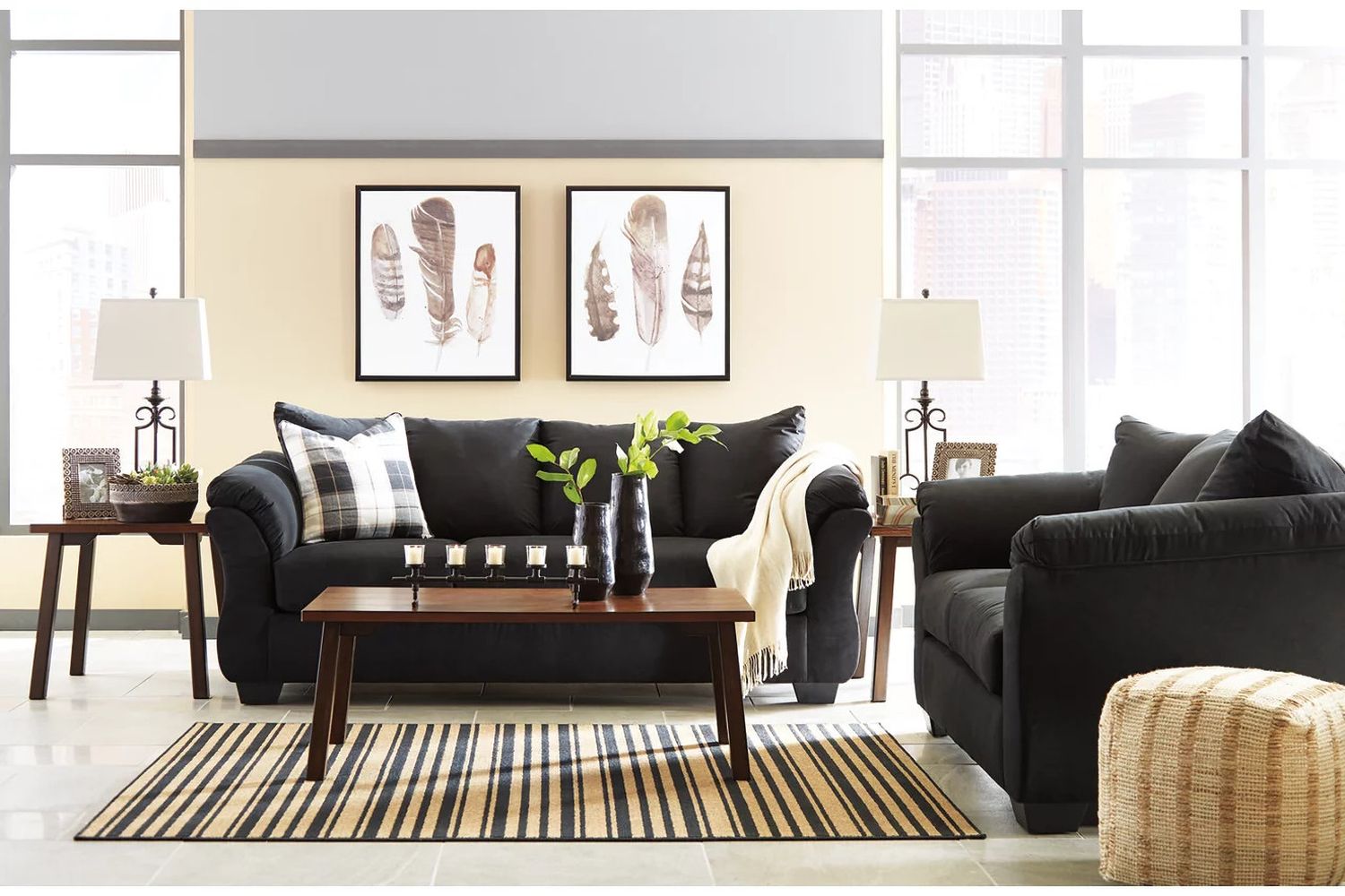 Darcy Sofa In Black 7500838