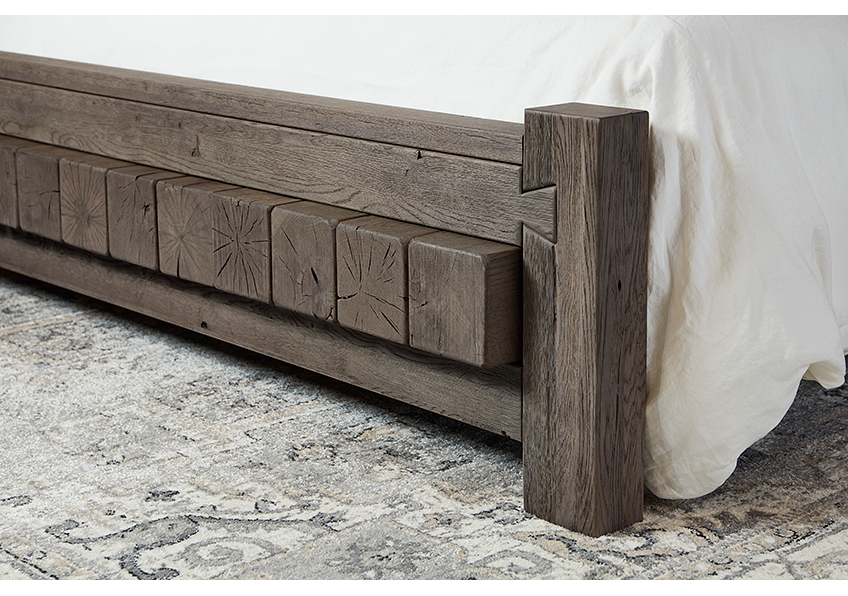 Dovetail Poster Bed With 6x6 Fb in Queen - 751-558-155-922 751558155922