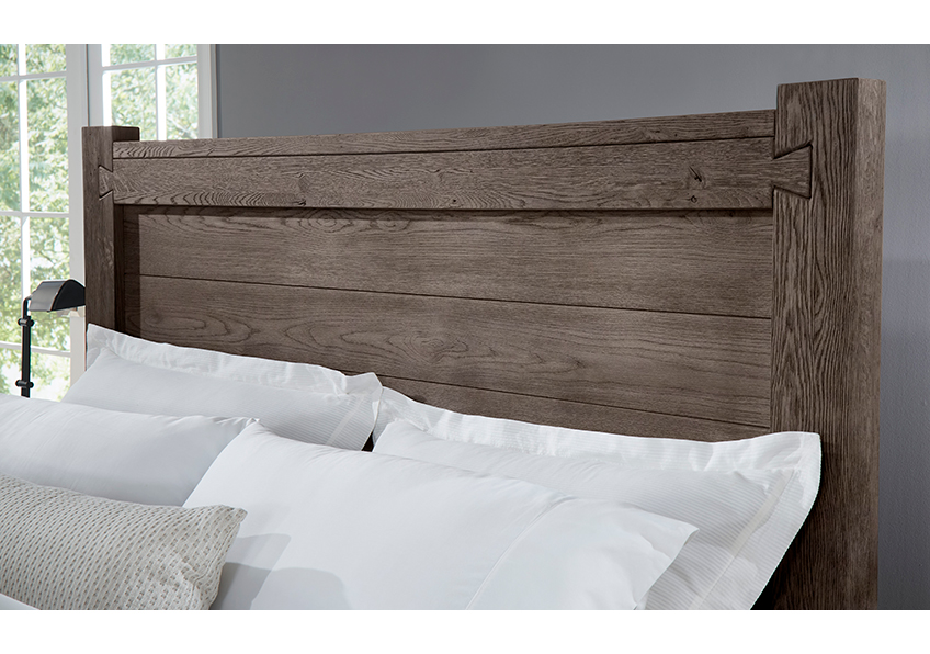 Dovetail Poster Bed With 6x6 Fb in Queen - 751-558-155-922 751558155922