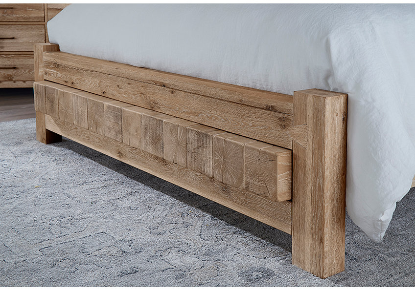 Dovetail Poster Bed With 6x6 Fb in Queen - 754-558-155-922 754558155922