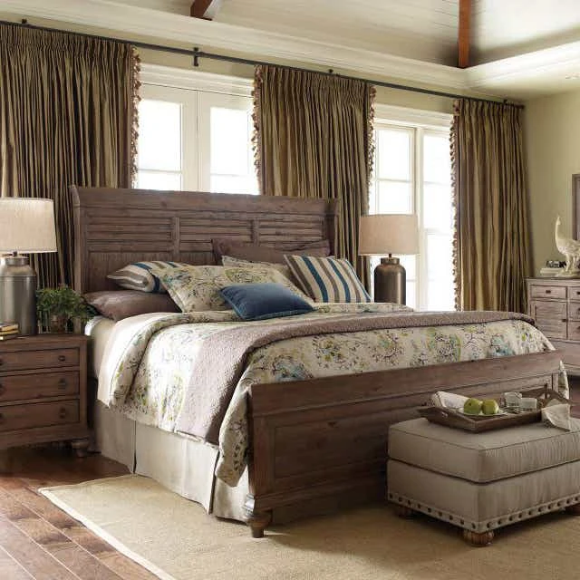 Weatherford Queen Weatherford Heather Shelter Bed 76130P