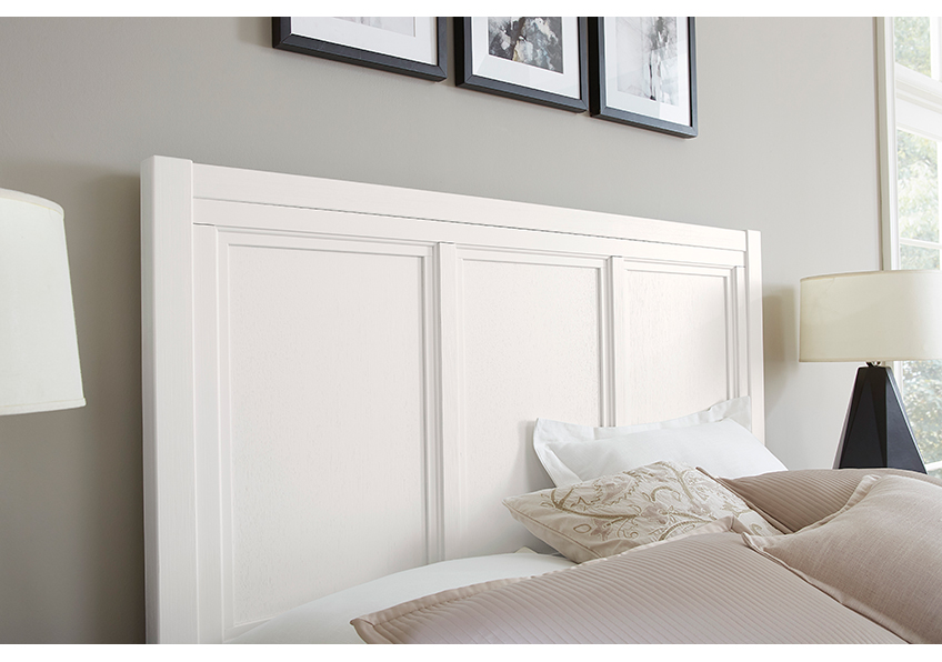 Cool Farmhouse Panel Bed W/ Storage Footboard in Queen - 804-557-050B-502-555 804557050B502555