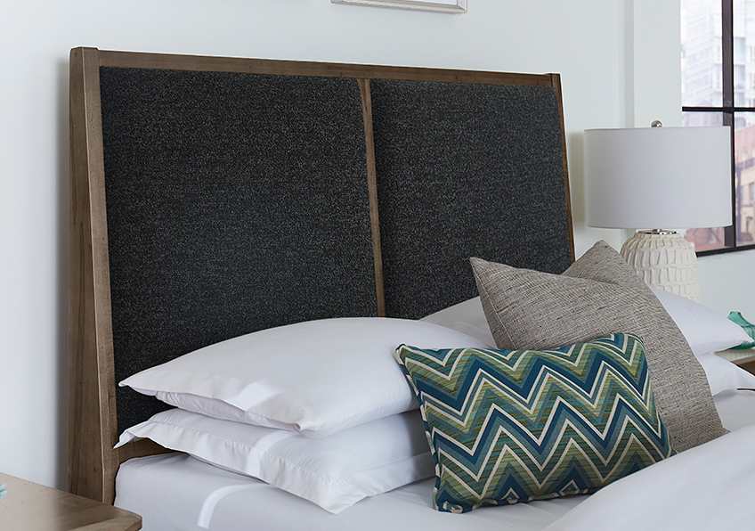 Woodbridge Upholstered Bed With Storage -black in Queen - 820-551-053-050B-502-555 820551053050B502555