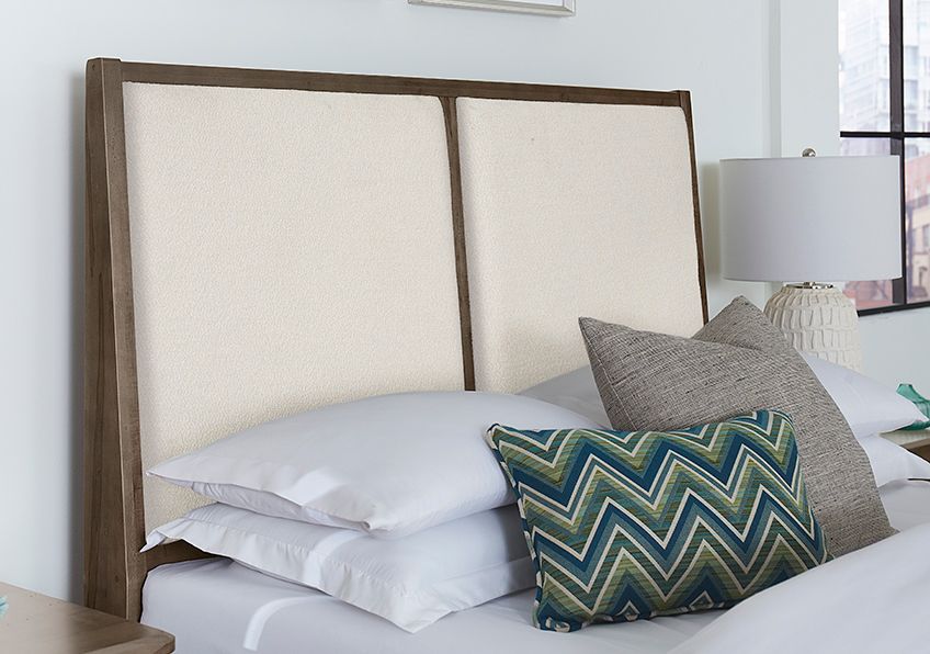Woodbridge Upholstered Bed-white in King - 820-661-166-061-922-MS1 820661166061922MS1