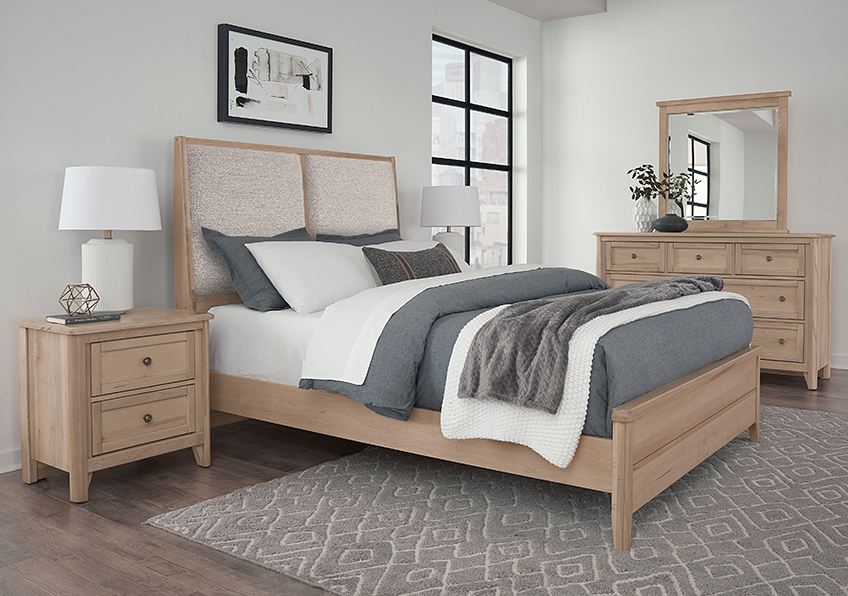 Woodbridge Upholstered Bed-grey in Queen - 822-551-155-052-922 822551155052922
