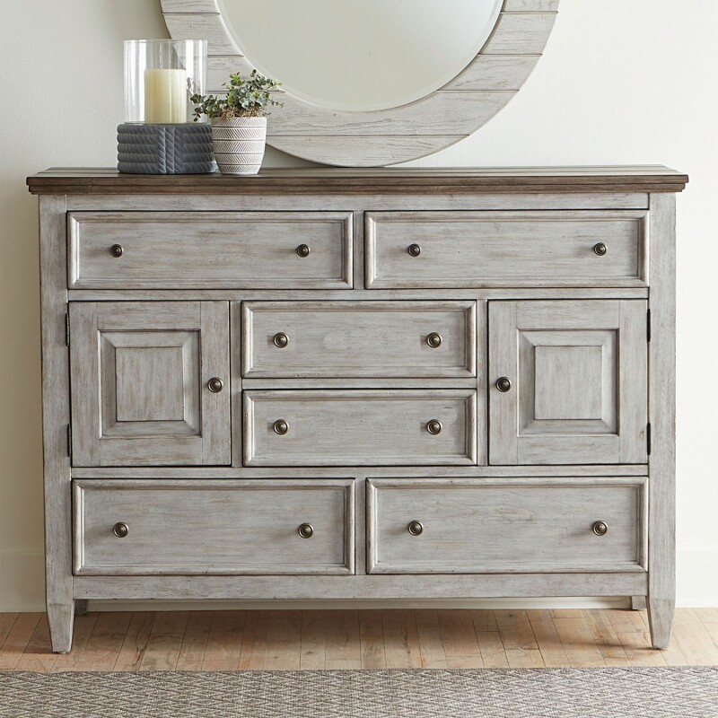 Heartland 2 Door 6 Drawer Chesser 824BR32