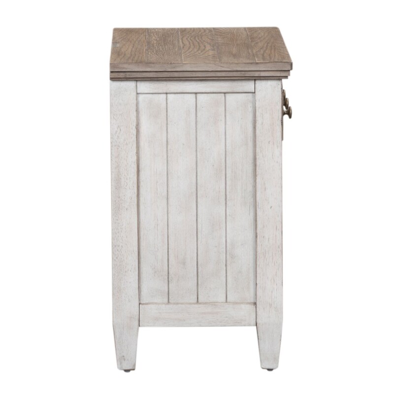 Heartland 1 Drawer Night Stand w/ Charging Station 824BR61