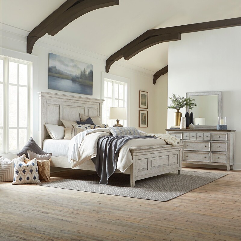 Heartland King Panel Bed, Dresser & Mirror 824BRKPBDM