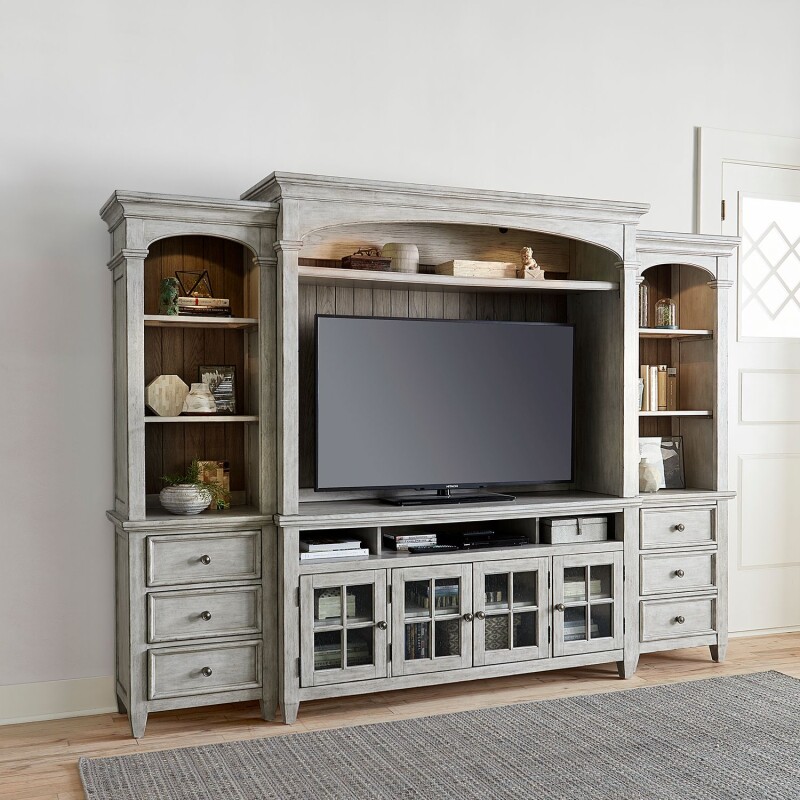 Heartland Entertainment Center with Piers 824ENTWECP