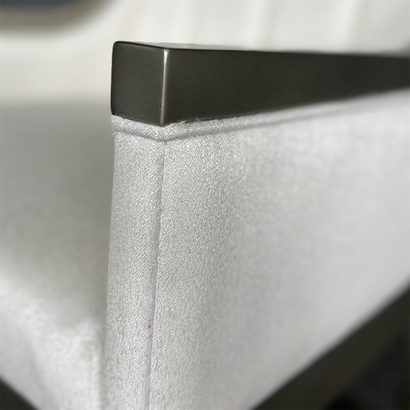 Hepburn Uph Host Chair 2in 82559