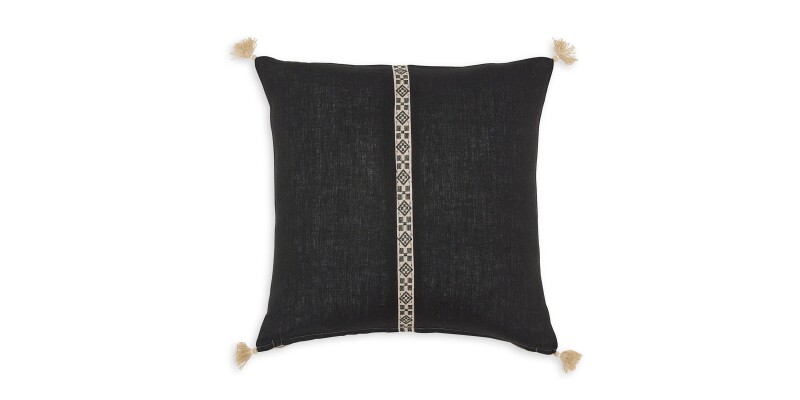 Loma Pillow 8301J102364K