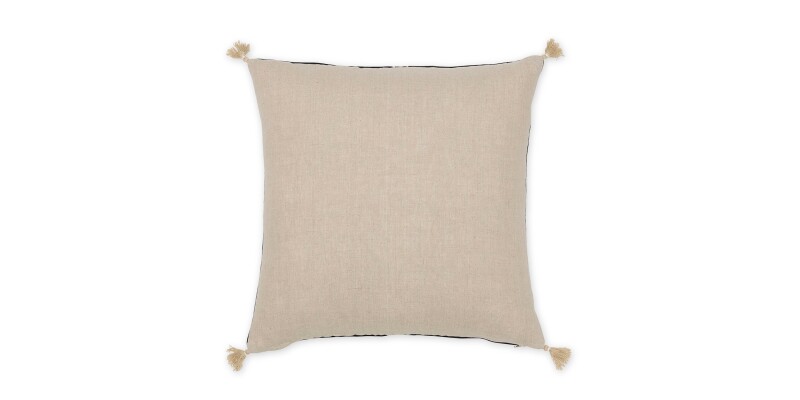 Loma Pillow 8301J102364K