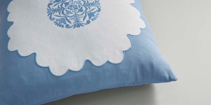 Augusta Lumbar Pillow 8301T19565C