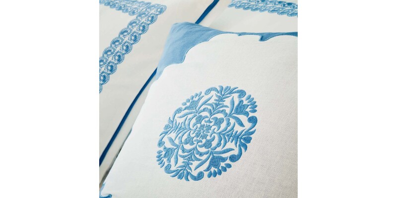 Augusta Square Pillow 8301T19566C