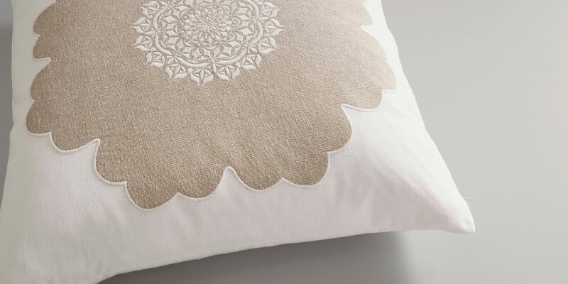 Macon Square Pillow 8301T19568C