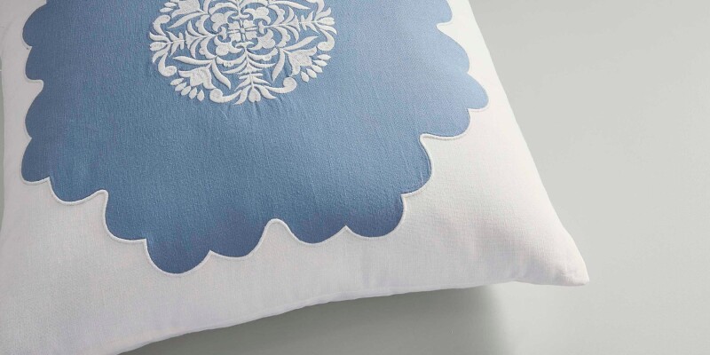 Augusta Square Pillow 8301T20518K