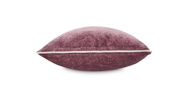 Heirloom Velvet Sangria 18" x 18" Square Pillow Cover 8301V280068C